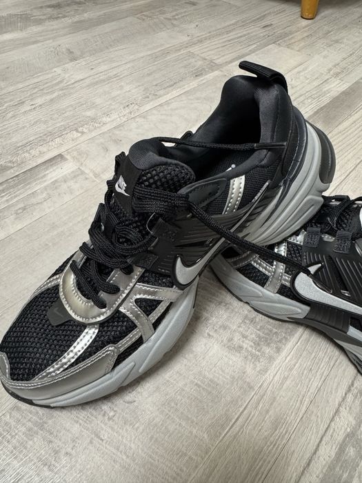 Nike V2K Run, marime 40