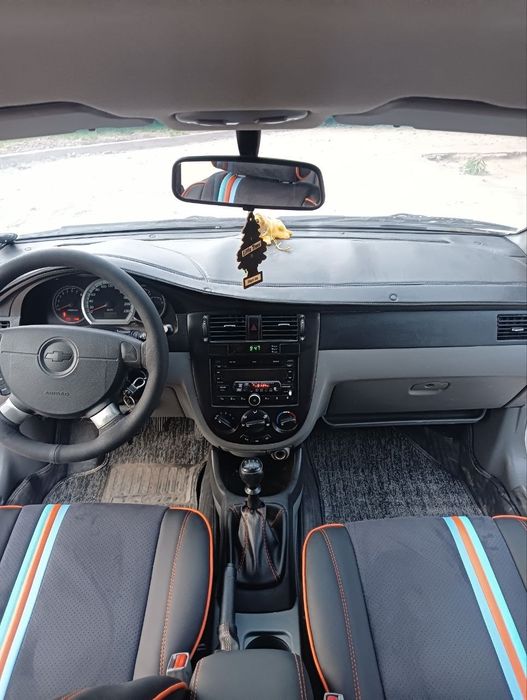 Чехол, полик, безшумка ва тонировка хизматлари