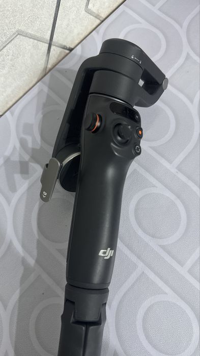 Стабилизатор DJI Osmo Mobile