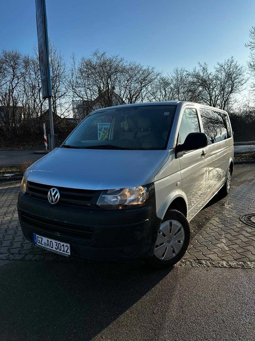 Vw transporter t5 long 9 locuri