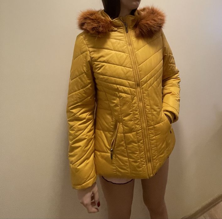 Зимно яке с естествена лисица яка