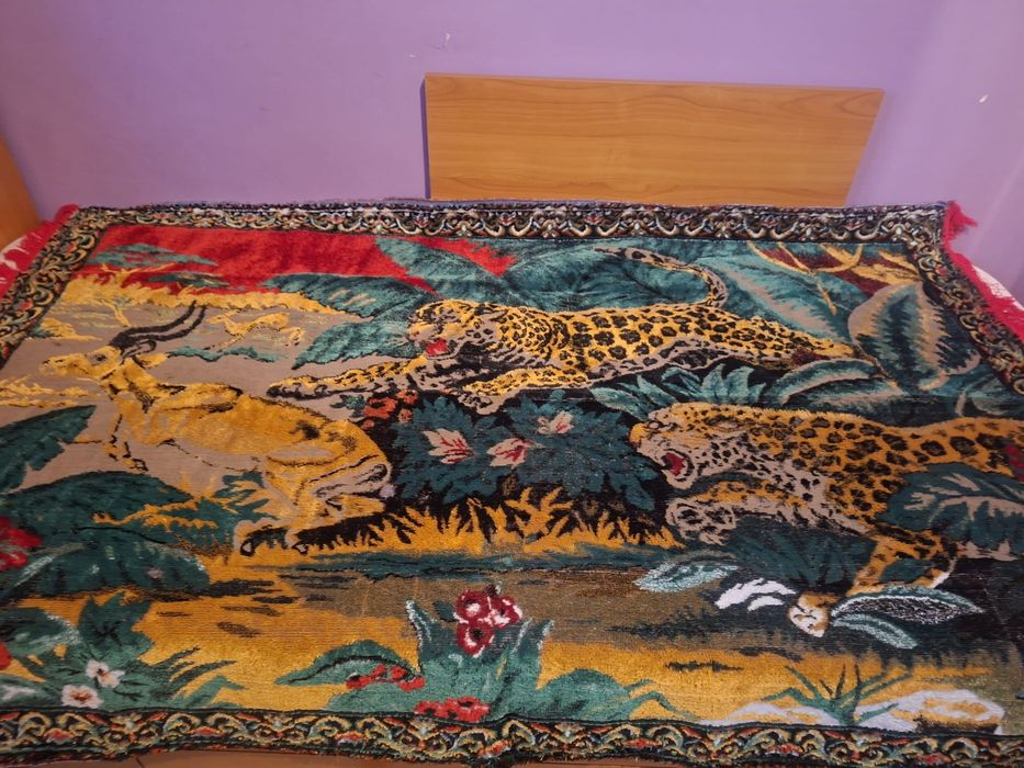 Vând Carpeta Persană Vitingi