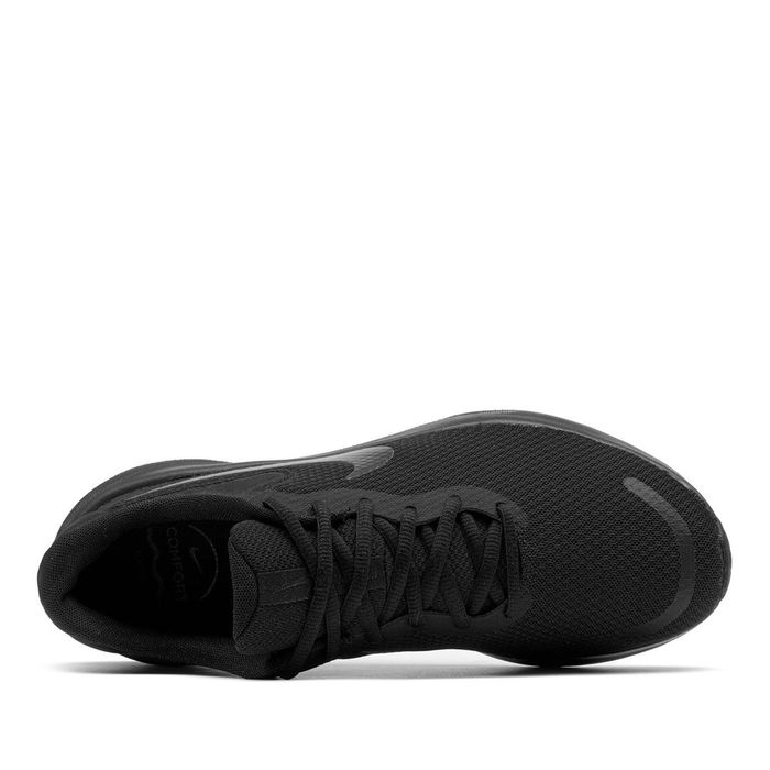 Nike Revolution 7