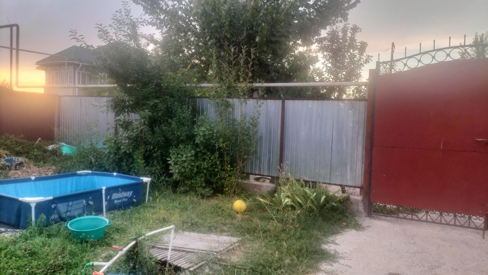 Продам времянку с домом