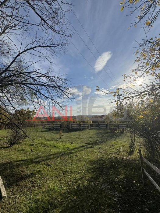 Парцел в София, област-с.Драговищица площ 3250 цена 98900