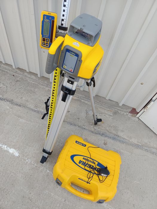 Spectra laser profesional cu linie verde lumina roșie  trepied stadie linie verticală și orizontală