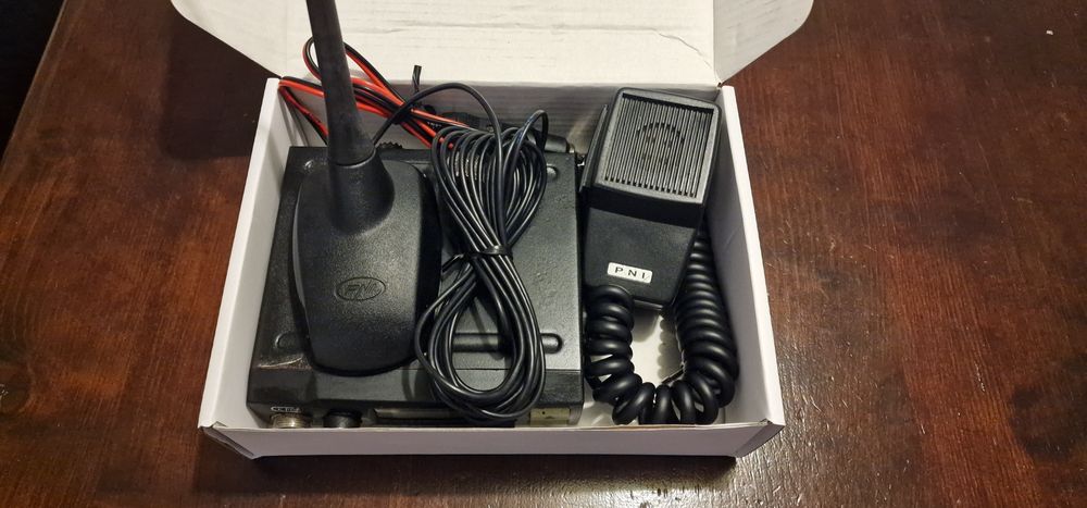 Statie auto + antena PNI