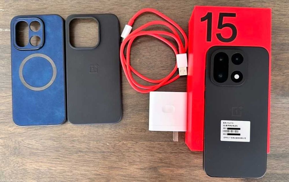 OnePlus 15 16/512GB (China Version). Новый