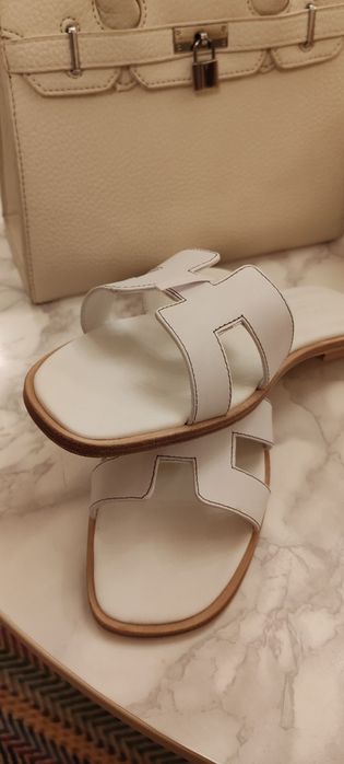 Papuci albi din piele mărimea 38