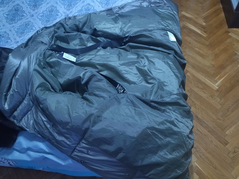 Продам зимнюю куртку