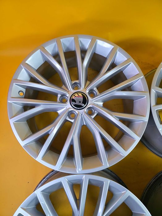 4 Jante Aliaj 5x112 17'' OEM Skoda Octavia Karoq Superb Kodiaq 2025