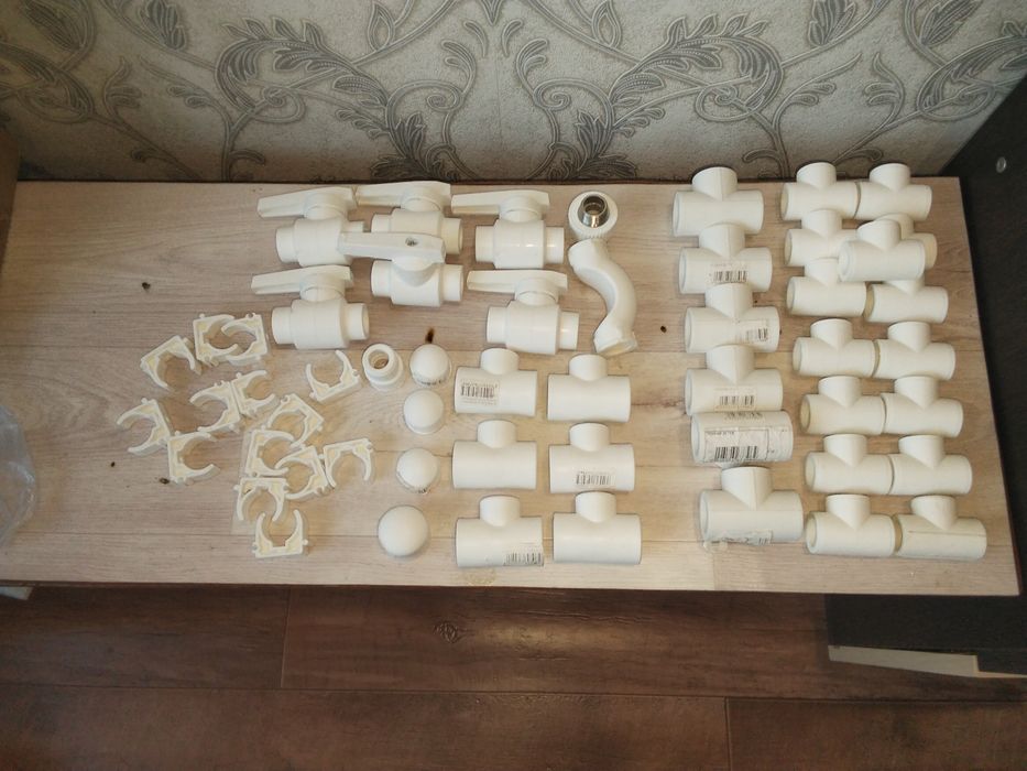 Продам фитинги ПП.