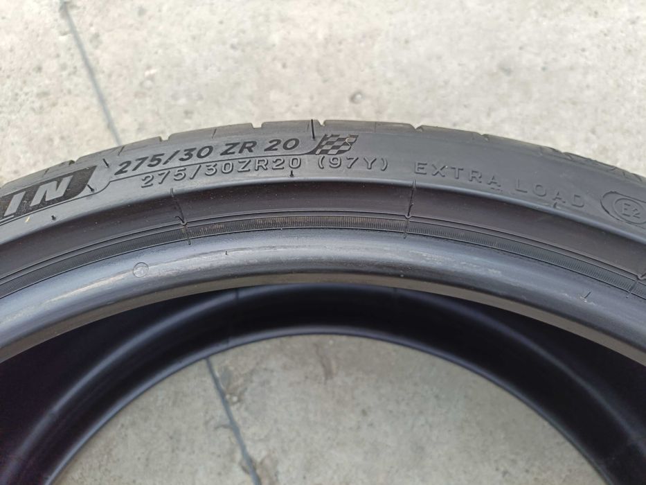 O anvelopa de vara 275 30 20 michelin pilot sport 4S profil 6,8 mm