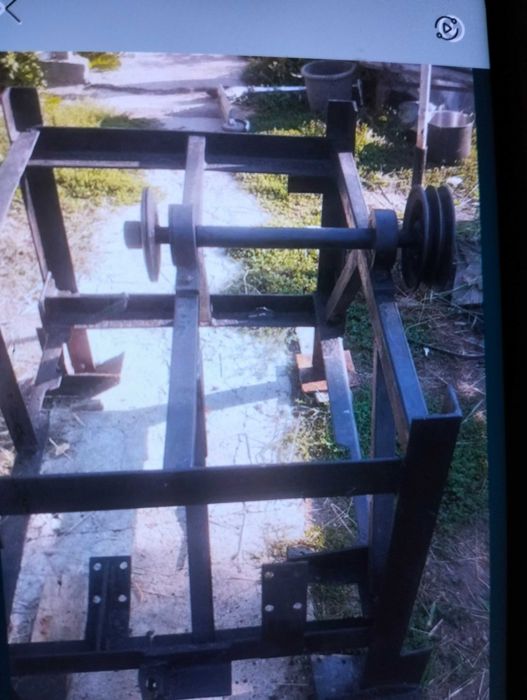 Moară cu ciocanele cu circular