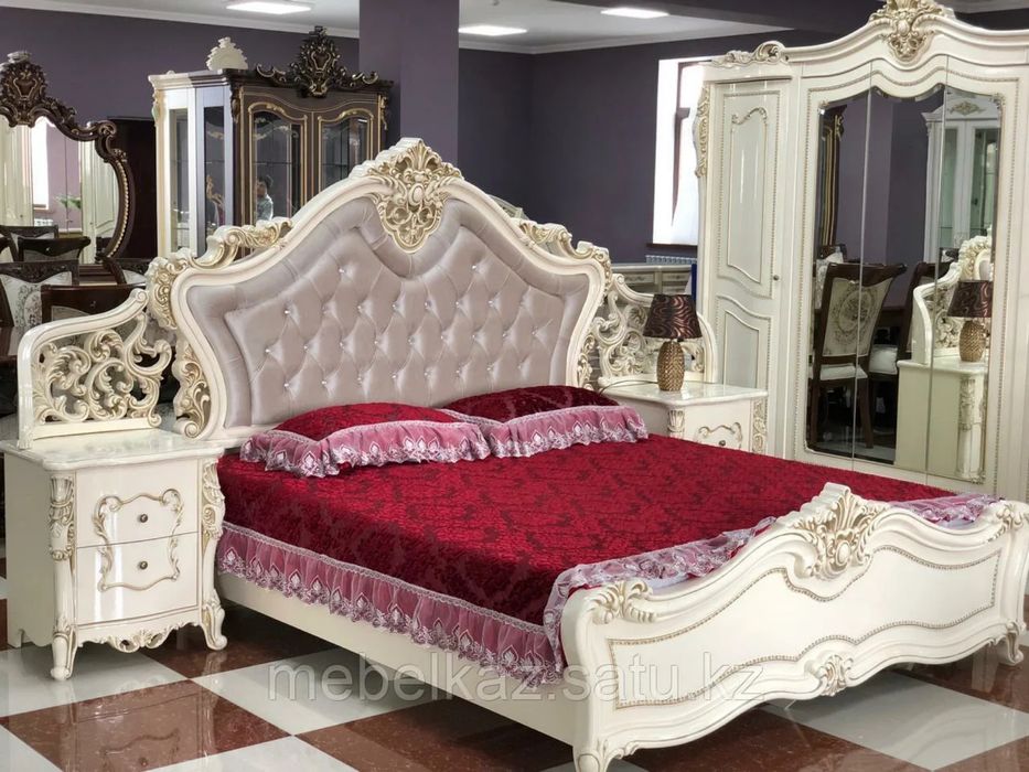 Продам спальный гарнитур