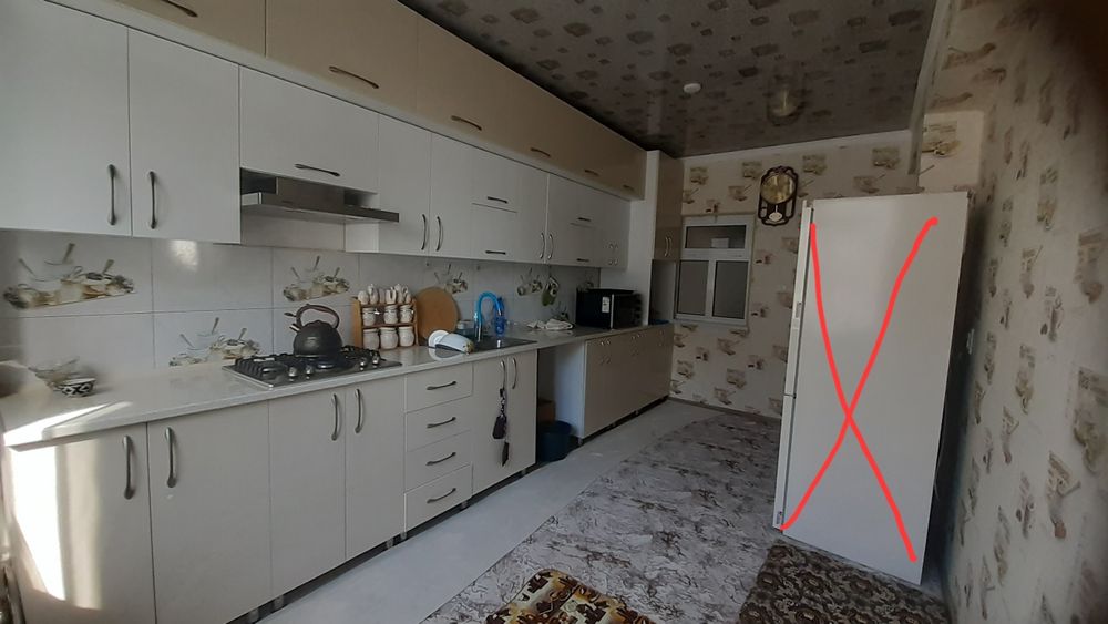 3 xonali 119kv.m  kvartira sotiladi.