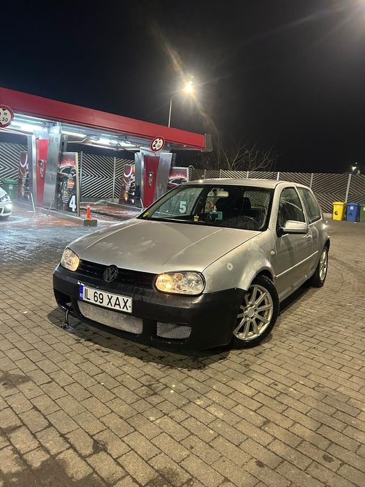 Vând golf4 coupe 1.9tdi 6trepte ușor negociabil