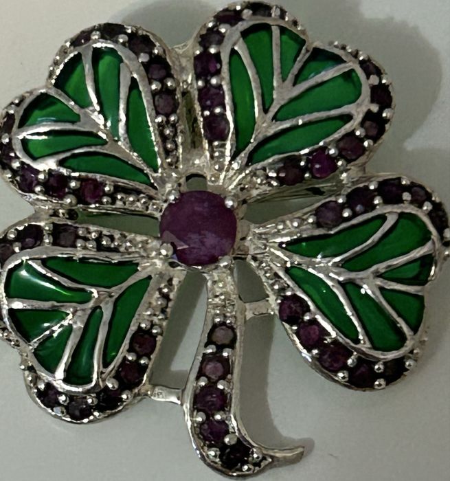 Изящен сребърен медальон/ брошка с естествени рубини и емайл