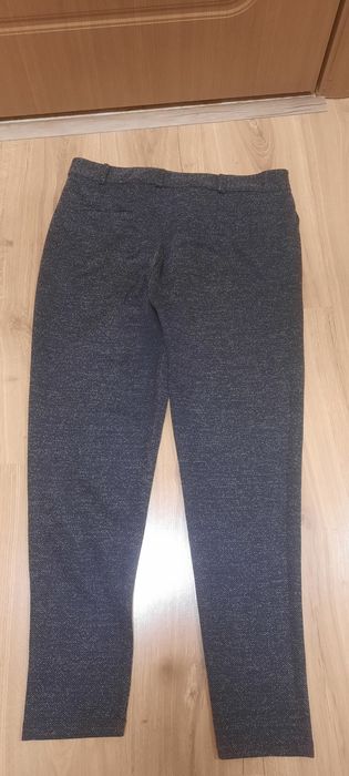 Pantaloni dama moderni cu buzunare