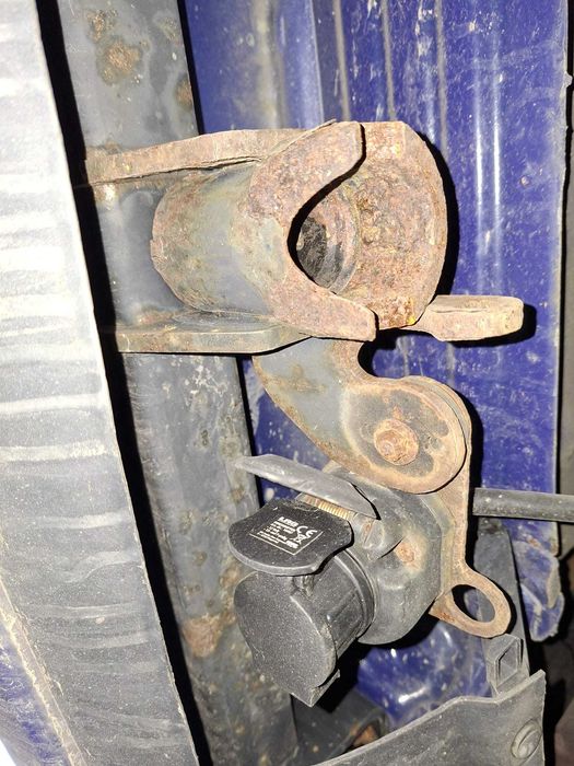 Cârlig remorcare Opel Astra J 2011