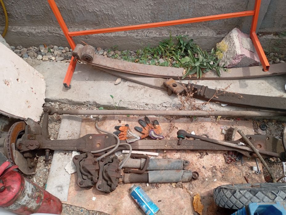 Продам переднюю балку газель