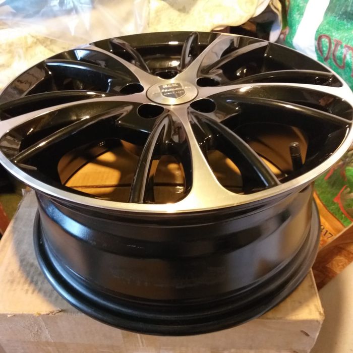 Диски, авторегистратор,  аккумулятор