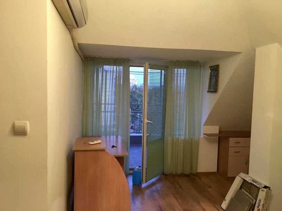 Дава се под наем Тристаен апартамент в Бургас, Меден рудник - зона А - 107 кв.м за 178.5 € - Снимка #4