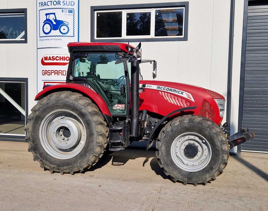 Tractor McCormick X7.690 Efficient T3 SH