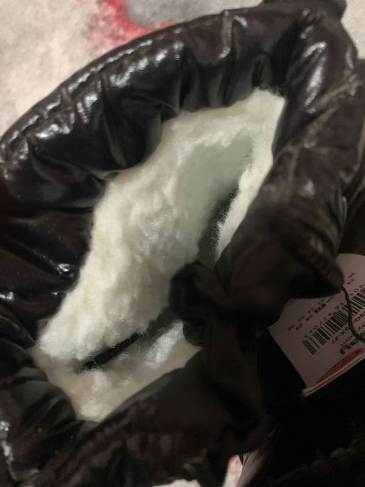 Чисто нови  ботуши за деца