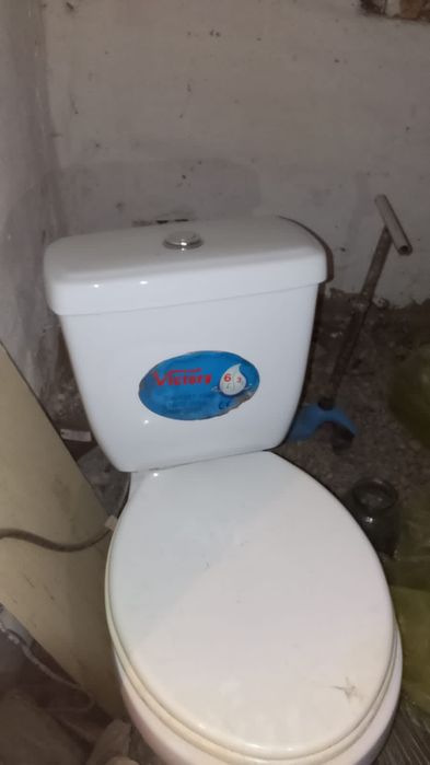 Срочно продам унитаз