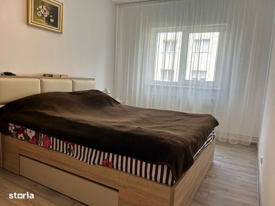 Apartament 3 camere Zona Centrul Cvic !