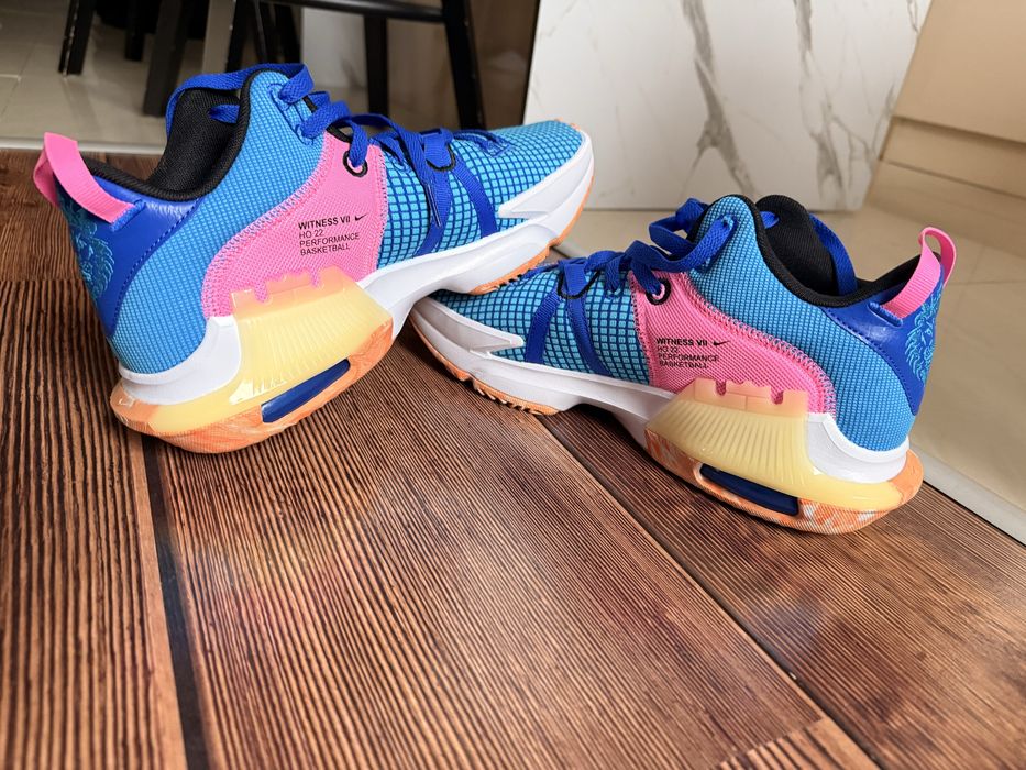 Nike Air Lebron James Limited