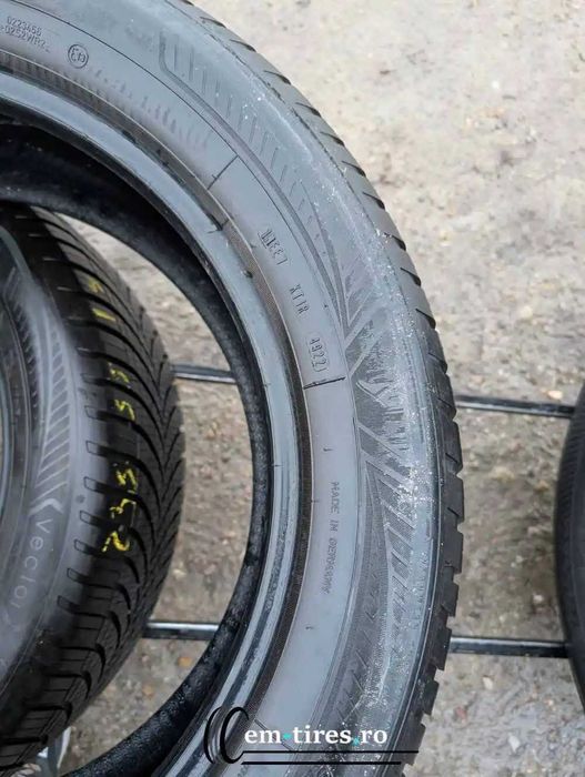 SET 2 Anvelope All Season 235/55 R19 GOODYEAR Vector 4Seasons Gen 3 SU