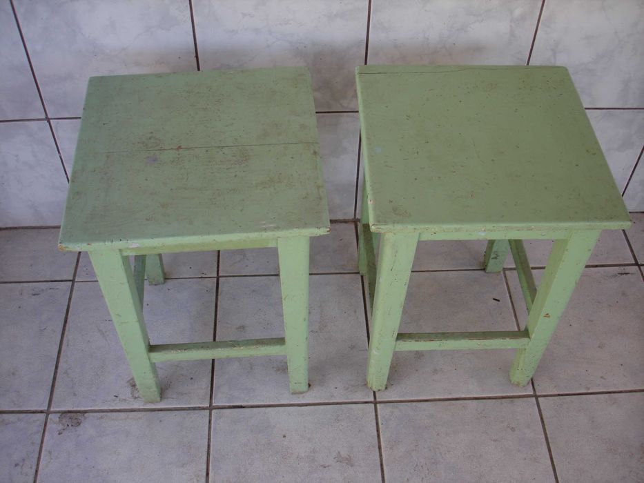 Scaune vechi din lemn