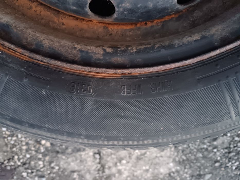 Anvelope vară 175/70 R14