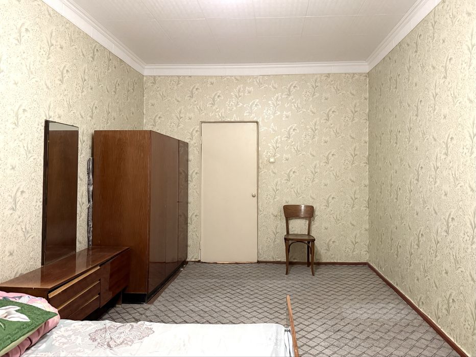 Двухкомнатная 2/3/4 Лисунова 1а, Зеркалка, Кадышева, Школа №151