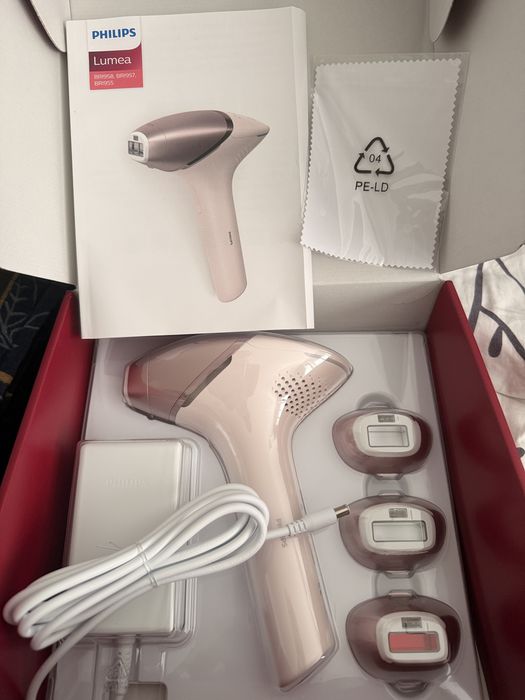 Фотоепилатор Philips Lumea BRI958/00