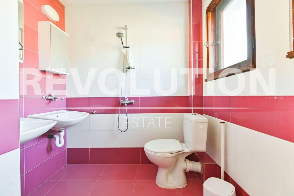 Дава се под наем Къща в Божурище - 200 кв.м за 2194.02 € - Снимка #10