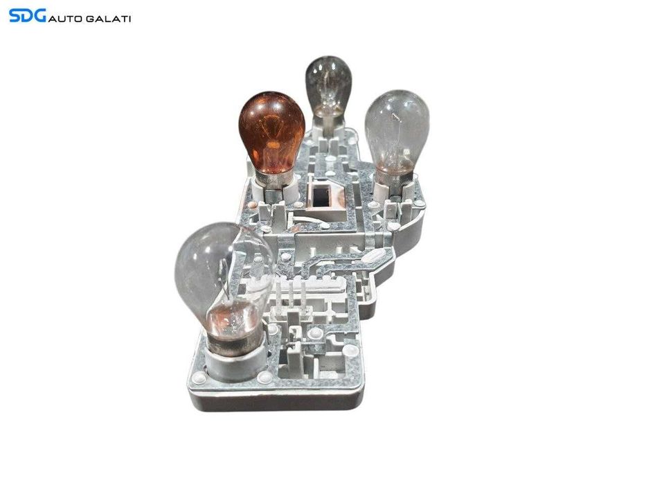 Soclu Suport Bec Becuri de la Stop Lampa Tripla Stanga Skoda Octavia 2 Break 2004 - 2013 Cod 1Z9945257 [N2919]