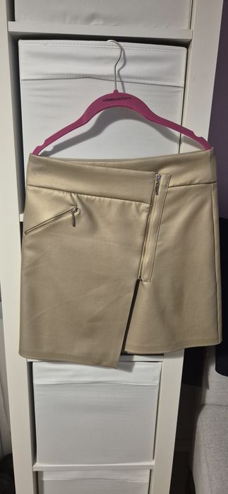 Ефектен празничен комплет (пола с потник )