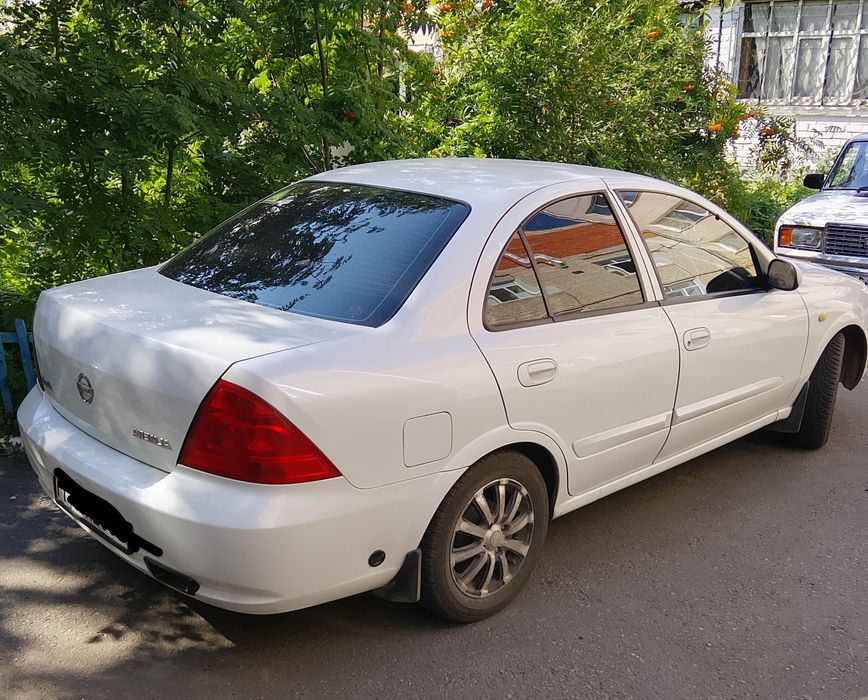 Автомобиль Ниссан Альмера классик В10