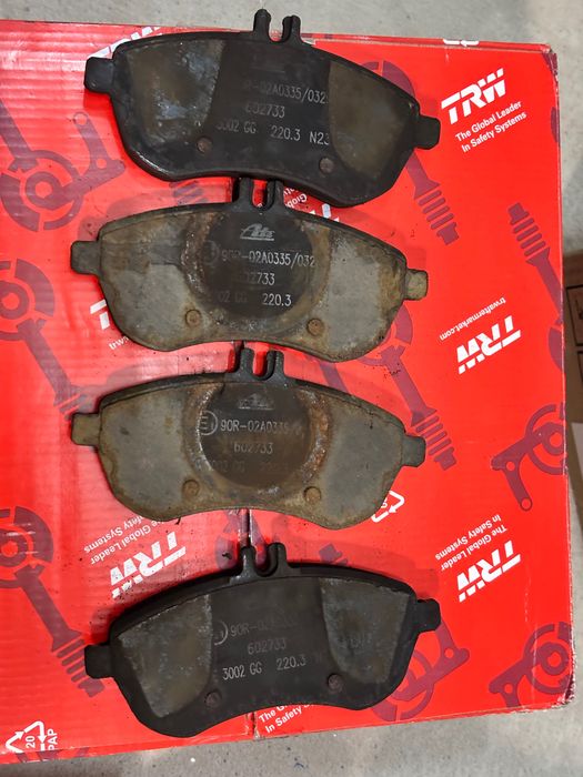 Placute frana fata ate mercedes c clas w204