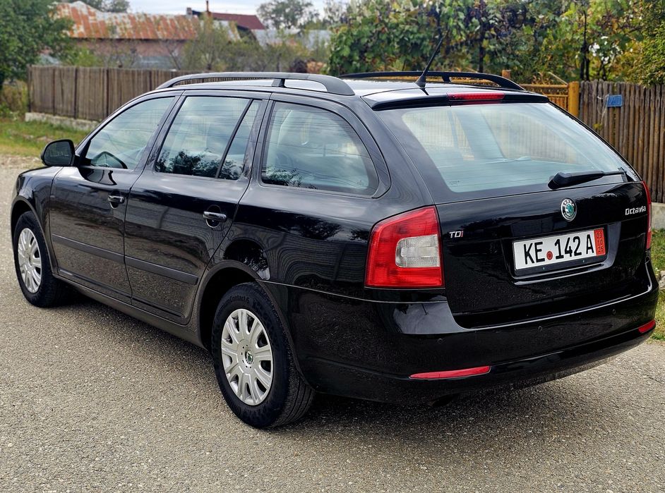Skoda Octavia 2.0 TDI 140cp 11.2012 DSG Climatronic