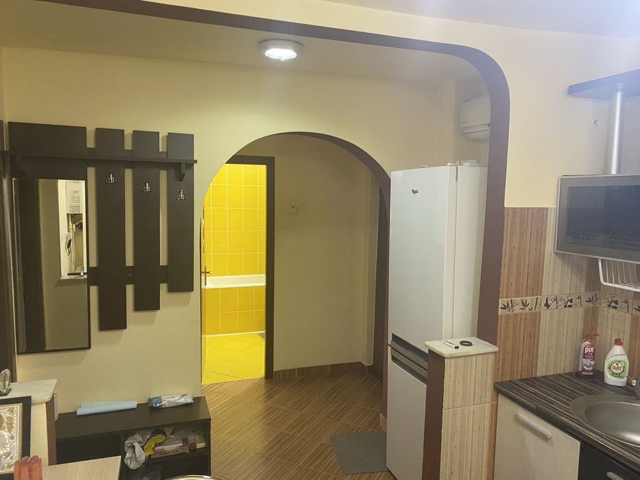 Vând Apartament  2 camere Aleea Trandafirilor