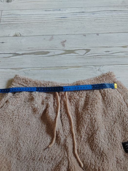 Pantaloni din puf