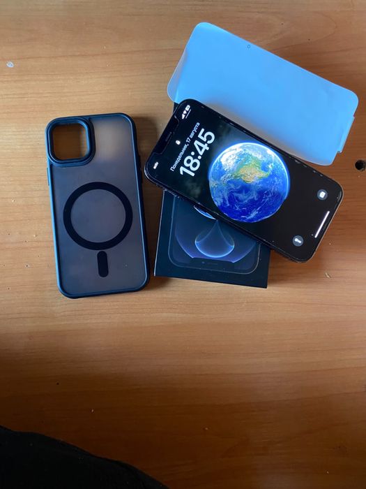Iphone 12 pro в идеальном состоянии