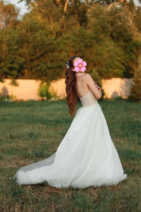 Продам дизайнерское свадебное платье