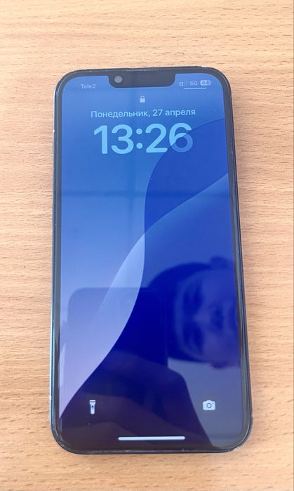 Продам айфон 13