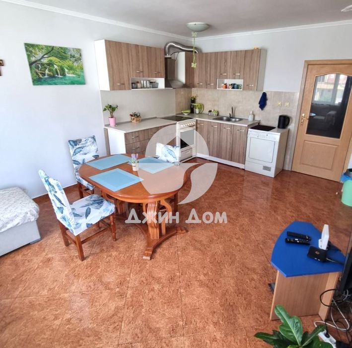 Продава се Тристаен апартамент в Поморие - 80 кв.м за 893 €/кв.м - Снимка #1