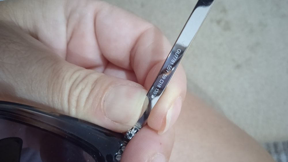 Слънчеви очила Guess